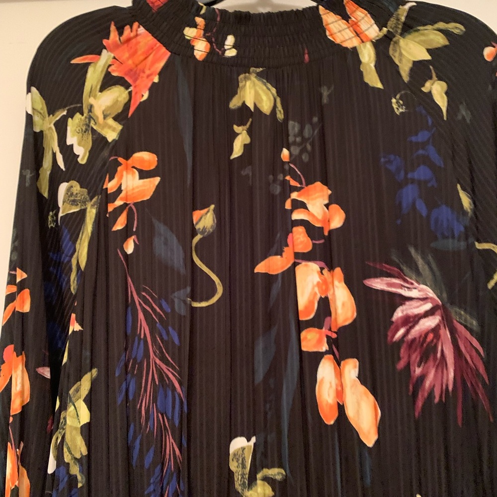 NWO tags “A New Day” Floral MIDI Dress. Beautiful for sandal & boot season!